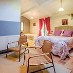 Bed & Breakfast Clos Du Bois Brard 3*