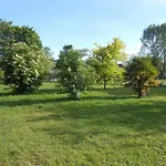 Clos Du Bois Brard Bed & Breakfast
