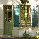 Clos Du Bois Brard Bed & Breakfast