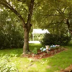 Clos Du Bois Brard Bed & Breakfast