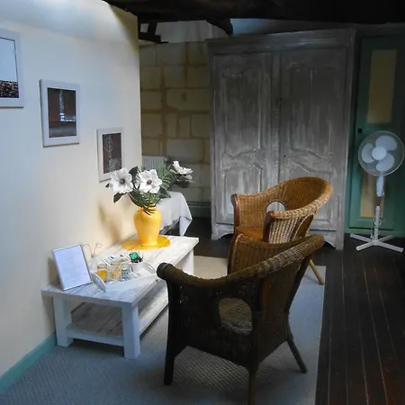 Nocleg ze śniadaniem Clos Du Bois Brard 3*