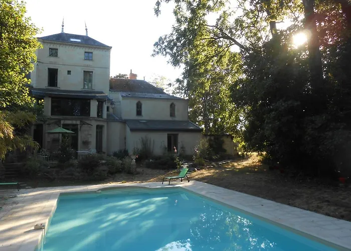 Clos Du Bois Brard Bed & Breakfast