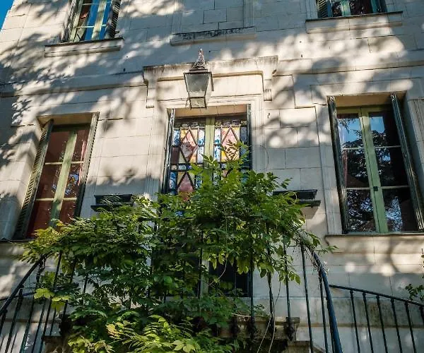 Clos Du Bois Brard 3* סומור