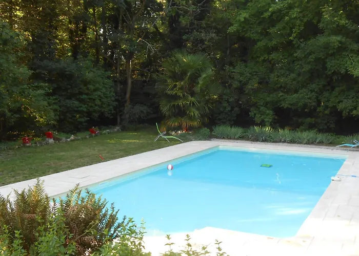 Bed & Breakfast Clos Du Bois Brard