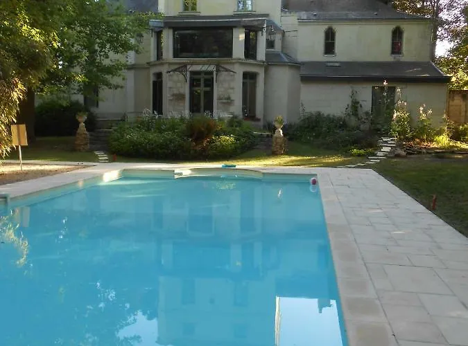 Clos Du Bois Brard Bed & Breakfast